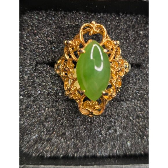 Vintage Gold Plated Green Stone Ring Size 6.5 Elegant Filigree Design Exquisite - Picture 1 of 11